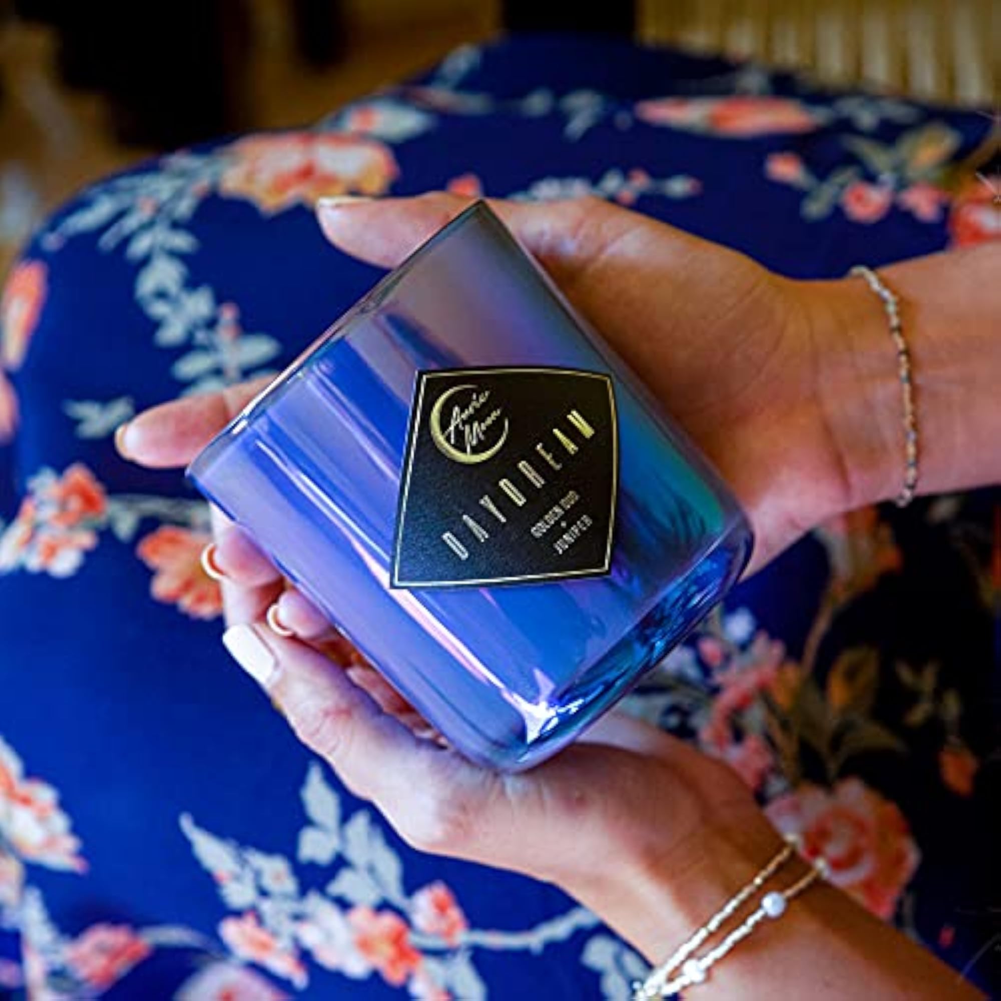 Golden Oud + Juniper Scented Luxury Soy Coconut Candle, 12 Oz